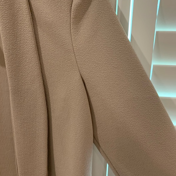 Mendocino Seven Sisters Light Beige Blazer - Picture 5 of 11